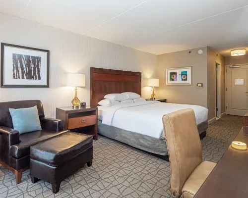 DoubleTree by Hilton Hotel Pittsburgh - Green Tree Hotels in Pittsburgh