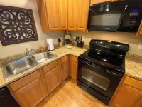 Charming and safe 1-bedroom apartment in Elizabethtown with AC and WiFi