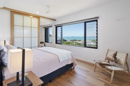 Luxurious 3 bedroom nature-inspired haven in Airlie Beach