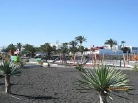 Playa Bastian, Ground Floor Apartment, Lovely Complex, WIFI, Near all amenities