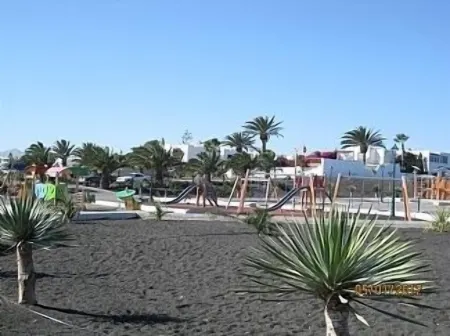 Playa Bastian, Ground Floor Apartment, Lovely Complex, WIFI, Near all amenities