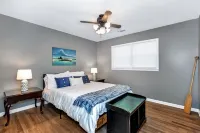 Private Hilltop Retreat on Cozy 1+ Acres with Boat Parking