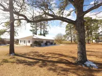 3bd, 1ba across from Pocosin Lakes Wildlife Refuge