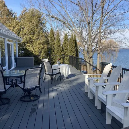 Smith's Lake House, Built 2021, Enjoy Spectacular Sunrises, 4 Bedroom 2 Bathroom