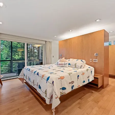 Modern Lake House w/ Hot Tub, Game Room & Relaxing Views