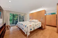 Modern Lake House w/ Hot Tub, Game Room & Relaxing Views