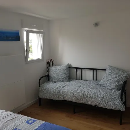 T2 apartment with sea and port view