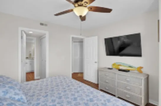 Ocean View, Pool & Easy Beach Access!