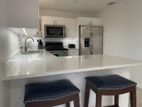 Enjoy Sunsets at Fully Equipped 2BR/2BA Duplex 2 shorts blocks by the Beach Hotel a Holmes Beach