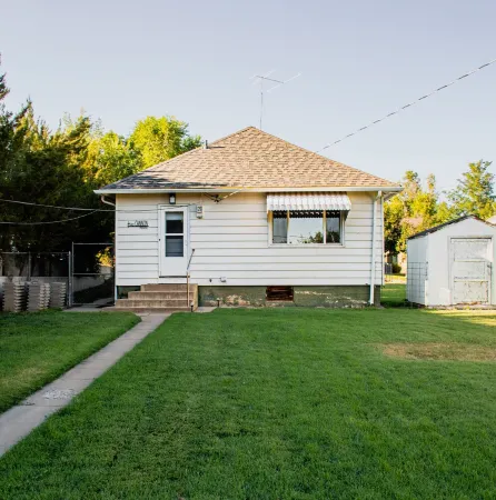 Cozy family friendly home within walking distance of Main Street! Отели в г. Lafayette