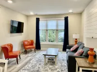 Walk to downtown T.C. New 2 Bedroom Condo!