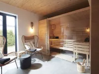 Ferienhaus für 1-12 Personen, mit 4 Schlafzimmern Hotels in Mayen