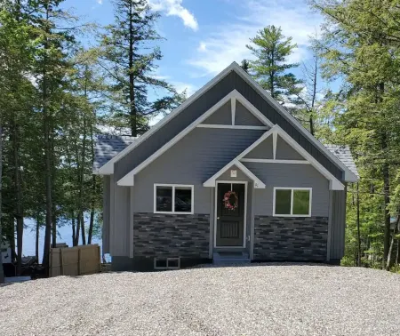 Maine Lakeside Retreat