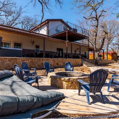 Luxury Lakehouse Private Group Getaway For The Whole Family