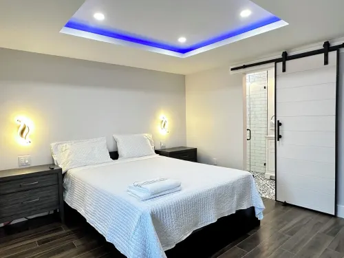 GETAWAY/PRIVATE SUITE C, Hotels in Lutz