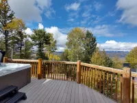 Ski-in Ski-Out Log Home - Right on Headin' Home Ski Run/Bike Tr w/ Hot Tub