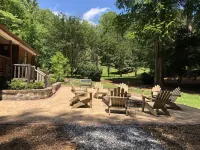 Deerfield Cabin  Location, Location, Location! Best in Downtown Helen!