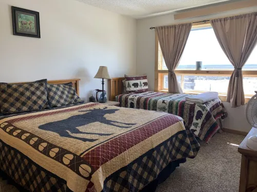 2 bedroom retreat in Moose Capitol in Colorado!