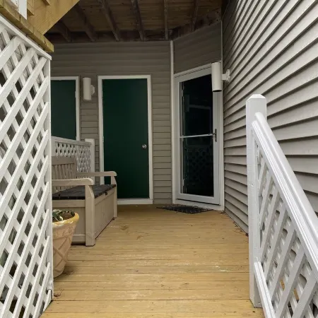 Sea Colony 2 Br, Screened Porch, Steps to Pool, Pickleball, Tennis