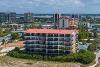 Luxury Beachfront, Clearwater Beach, Stunning Views, Private Wrap-Around Balcony