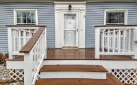 Great location to MSU! Charming 3 bedroom, 2.5 bathroom house.