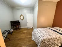 Close to Local Opera House - On the main drag