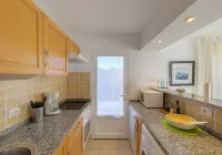 C2, en pequeño complejo con piscina climatizada comunitaria a 100m del mar