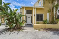 Spacious 3-Bedroom, 2.5-Bath, Gem – Pet-Friendly & Just 0.6 Miles to the Sand! Hotels near Butterfly Garden