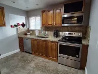 The Queen's Respite (A) 2 bedrooms, 2 bathrooms
