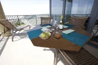 Open Dates for 2026- Book Now! Stunning Seaglass-3 Br-3 Bath Huge Luxury Condo!