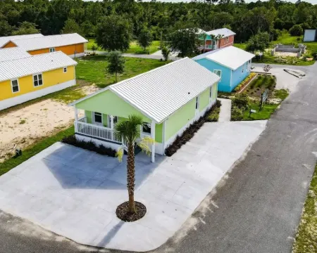 New house in Beautiful Steinhatchee, Florida! Boat Parking! Hotels in Dixie County