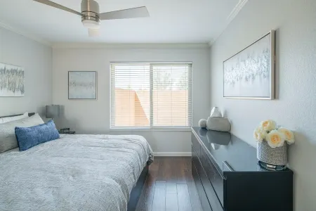 The Oasis of Scottsdale Old Town Getaway 1BR Отели рядом с достопримечательностью «On The Edge Gallery»