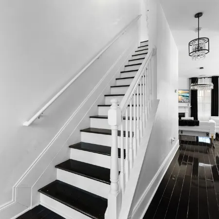 The Elegant -King Beds - Near Chateau Elan, Road Atlanta and Nega Hospital