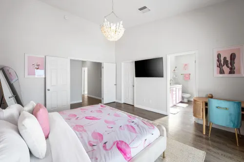 PinkBlissHouz: Pool, Spa, Firepit, Themed Rooms