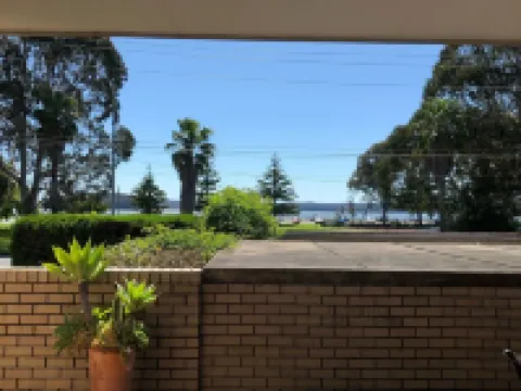 1 Commodore Batehaven Hotels in Batehaven