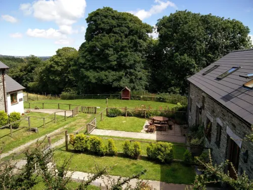 Stunning Barn Conversion in a beautiful rural setting Hotels in Boncath