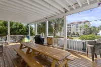 Gulf Views-Near Henderson-Heated Spa-Sleeps 16 +Owner's Quarters ADD on Option - مسبح خاص