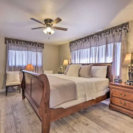 Stunning home with mountain views & river access nearby