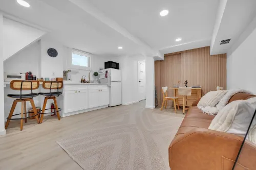 Affordable NYC Luxury: Warm & Inviting Stay, Walk to Riverside Views Hotels in Edgewater