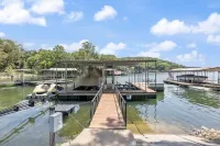 Freshly renovated Lake house right on the water. Lots of indoor & outdoor space.