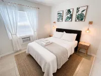 Private cozy Suite // BEACH within 5 miles