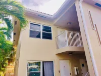 Your Perfect Pompano Beach Getaway – 4 Minutes to the Sand!