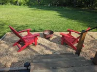 Cozy tiny home w/lofted king bed, outdoor oasis and 5-15m to local activities