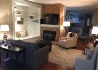 Mansions, History, and Shops at your doorstep! Walk to 40+ restaurants & pubs