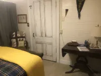 2 story farm house just off 795, sleeps 10+