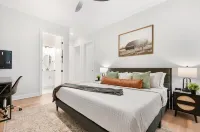 Historic District Gem - 2BR/2BA, Walk to Forsyth Park - Lower Level