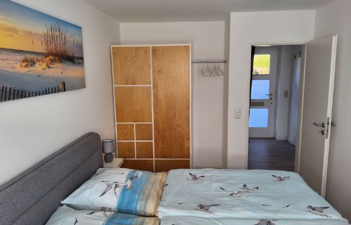 Renovated 2-room apartment, bright and friendly, dogs are welcome