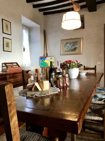 Farmhouse in the hills with panoramic view and swimming pool