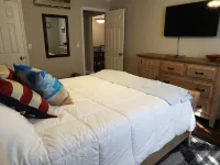 Newly Remodled Coastal Condo