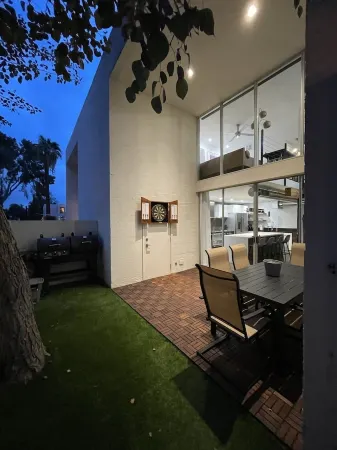 3b/2b "Beadle Box" Architectural Loft w/ Doghouse + Golf Отели в г. Меса